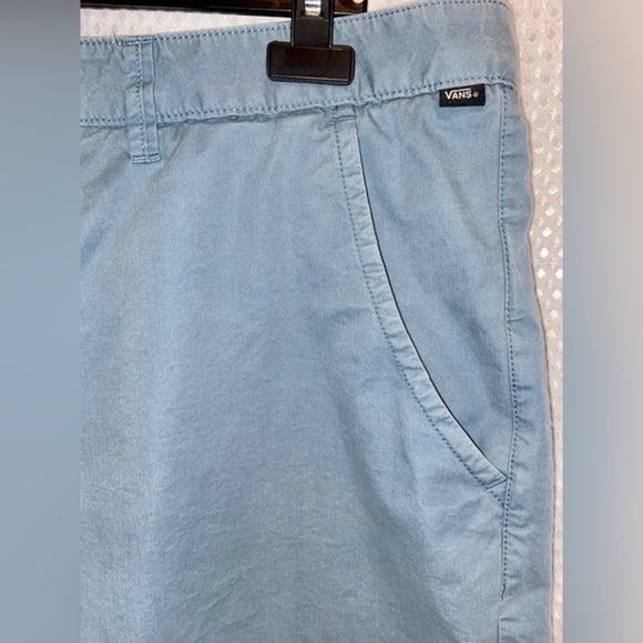 2/40$ Men’s VANS 100% cotton flat front dusty blue shorts size 38 - Picture 2 of 9